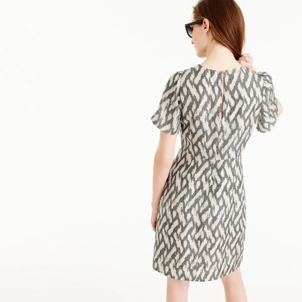 J. Crew Gray White Silk Flutter Short Sleeve Abstract Ikat Pattern Dress Size 8